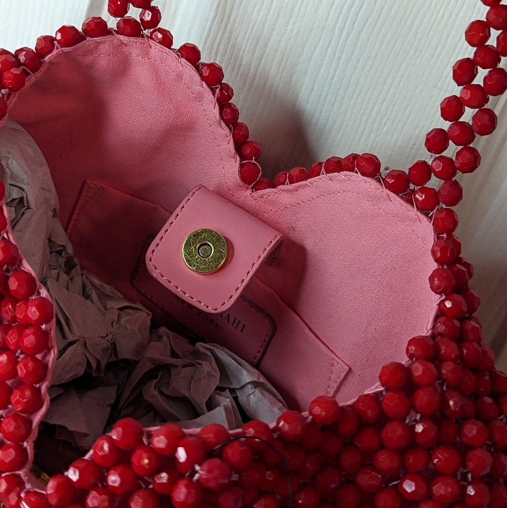 Isaac Mizrahi red heart shaped beaded purse - Picture 7 of 14